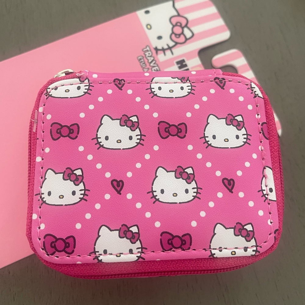 Hello Kitty Vitamin Case